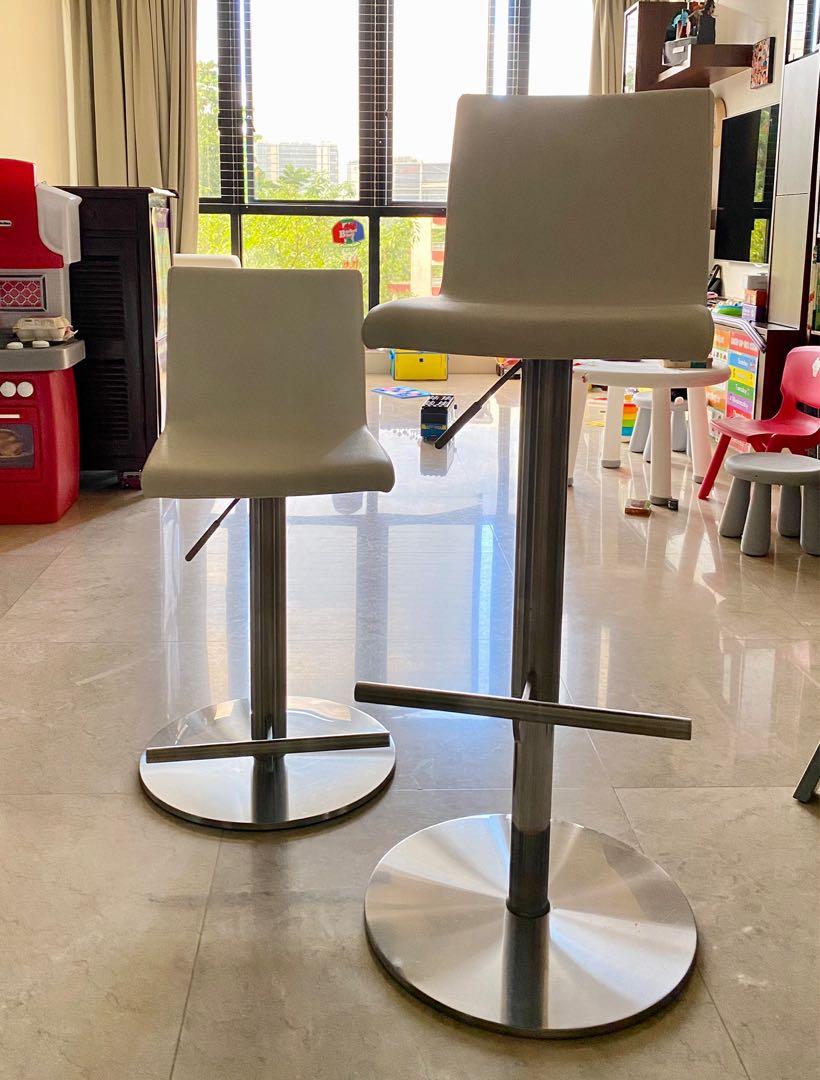 Hydraulic bar stools!, Furniture & Home Living, Furniture, Chairs on
