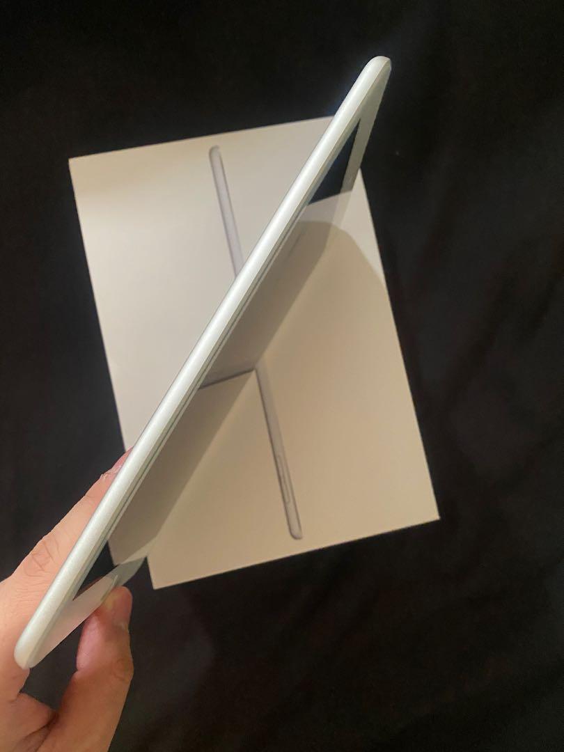 Ipad Mini (Category: iPad) located in Kuala Lumpur. Submitted by EdyHashim18 (Listing ID 1148350216, Image 2). Description: Hi. I want let go my ipad mini (5th gene) Specs :- 256gb Celullar + Wifi Silver colour 99% like new Reason to sell because rarely used. Please WS 0189736001 .