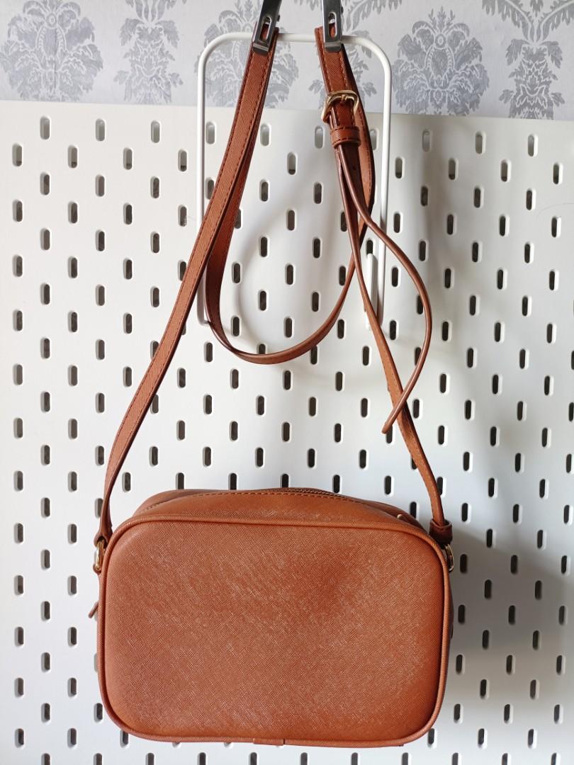 MARC JACOBS Liaison Crossbody Bag, Women's Fashion, Bags & Wallets on