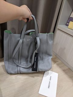 (Category: ) located in . Submitted by termimanda (Listing ID 1148372877, Image 1). Description: .