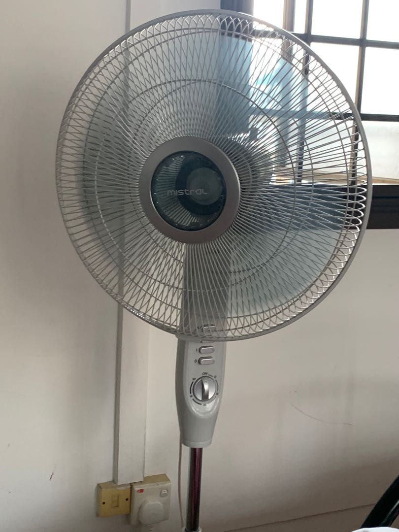 Mistral pedestal fan ( no remote), Furniture & Home Living, Lighting