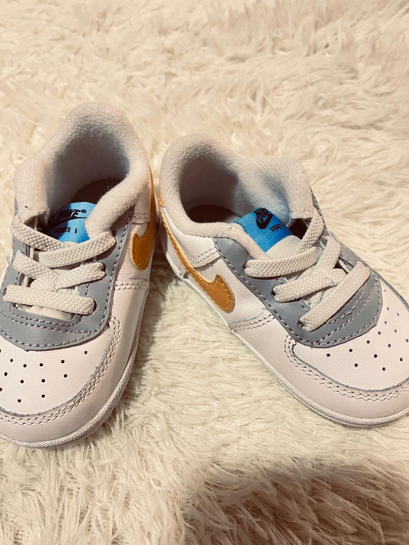 Nike prewalker hot sale