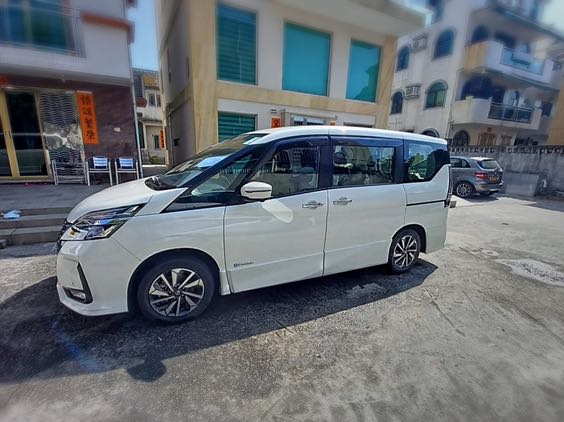 Nissan Serena  E-Power Highway Star Auto62864836891010111