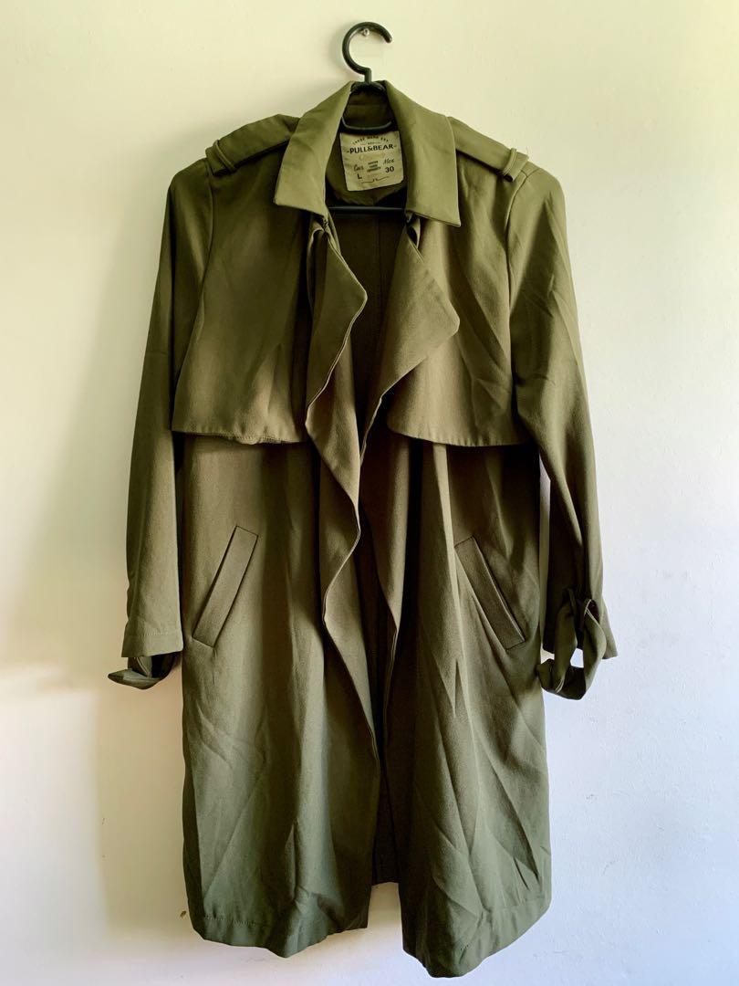 PULL & BEAR Army Green Trench, Women's Fashion, Coats, Jackets and ...