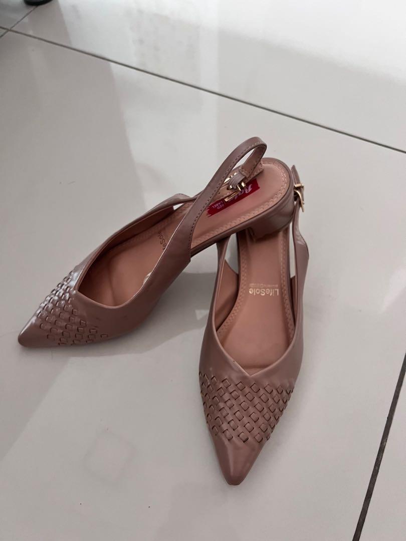 Pump Shoes Bata, Women's Fashion, Footwear, Heels on Carousell