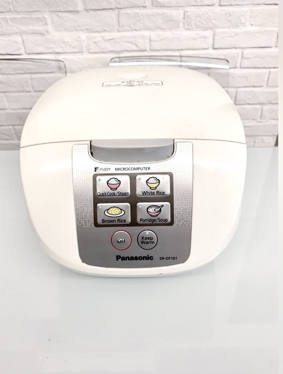 Rice Cooker Panasonic SRDF101, TV & Home Appliances, Kitchen