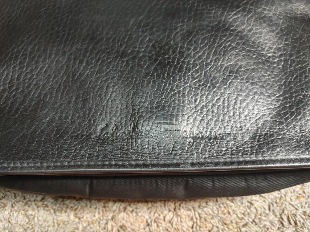 Salvatore Ferragamo (Category: Luxury Bags & Wallets) located in Valenzuela. Submitted by _myperfectstuff (Listing ID 1148383493, Image 2). Description: please see attached picture for the issues and condition.