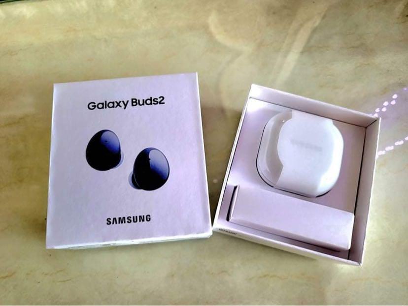 Samaung Galaxy Buds2 (Category: Earphones) located in Del Monte. Submitted by gshop.ph (Listing ID 1148368033, Image 1). Description: 100% gauaranteed authentic from samsung store.