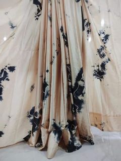 (Category: ) located in . Submitted by allaboutsarees (Listing ID 1148313770, Image 1). Description: .