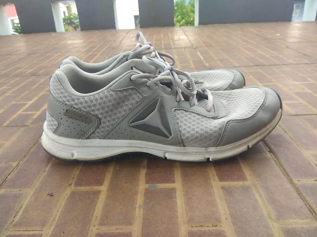 reebok white blue shoes