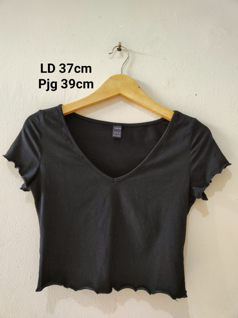 Shein crop top t-shirt, Fesyen Wanita 