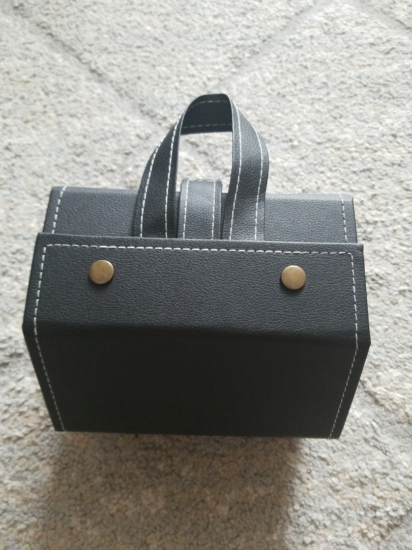 Sunglasses Bag Holder, Women's Fashion, Watches & Accessories