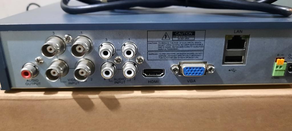 Swann CCTV set (Category: Security Systems & CCTV Cameras) located in San Pedro. Submitted by aus-plus (Listing ID 1148255645, Image 3). Description: 1 x DVR (Storage Range: 500GB to 1 TB) 4 x All weather camera 4 x coaxial cable 1 x mouse 2 x adaptors Second hand from Australia Genuine Swann brand.
