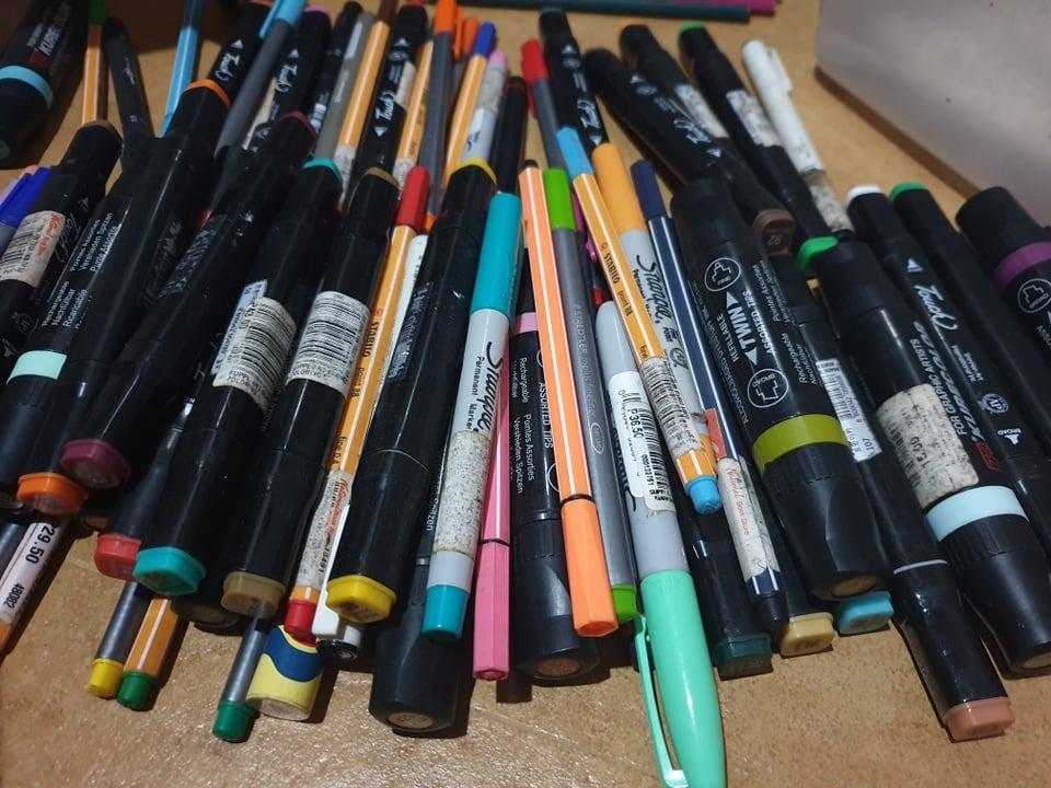 TAKE ALL: MARKERS (KURECOLOR, TOUCH AND SHARPIE) (Category: Craft Supplies & Tools) located in Manila. Submitted by germainepatdu (Listing ID 1148277638, Image 3). Description: everything for 1500 note: one kure color costs 150 or more touch pens costs 80 or more all working and refillable .