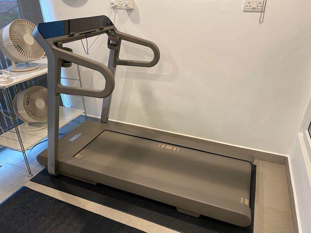 Technogym Myrun Treadmill Grey Sports Equipment Exercise Fitness