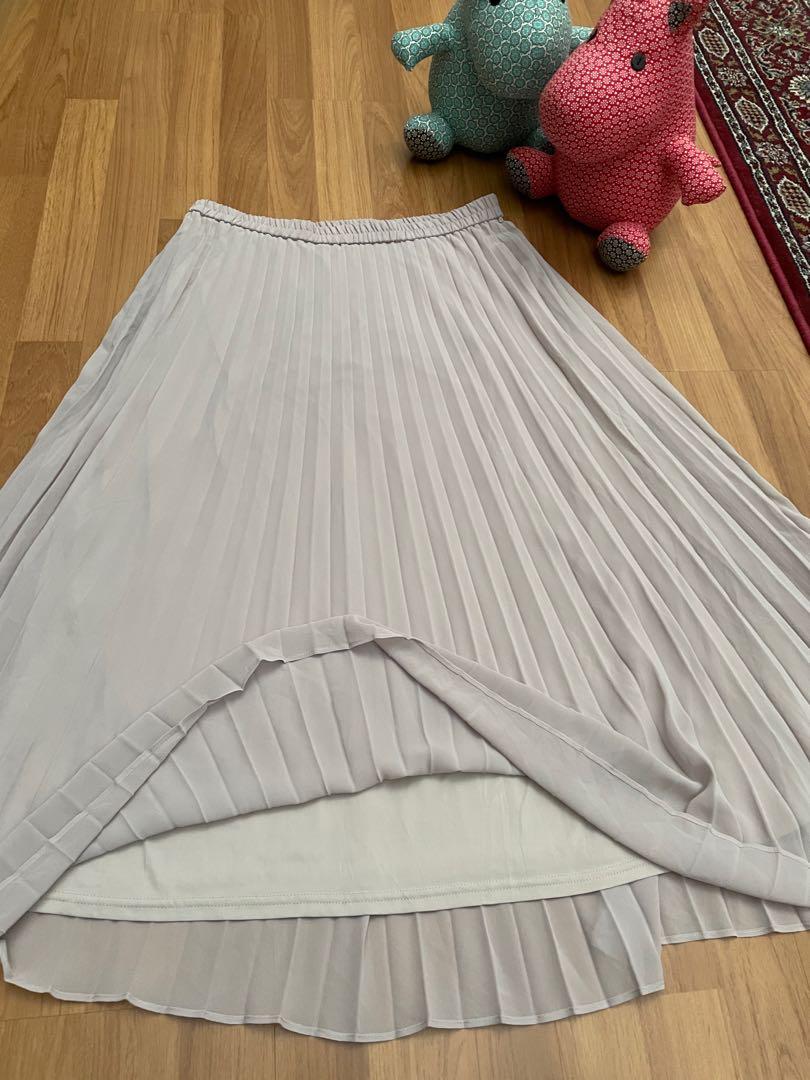 UNIQLO SILVER LIGHT GRAY PLEATED SKIRT XL LENGTH 35 Women s