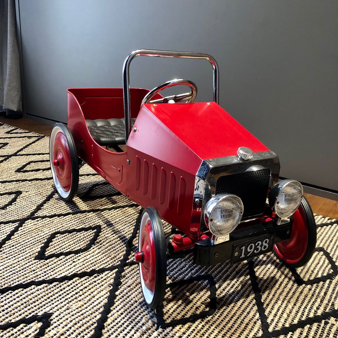 Preloved sales pedal car