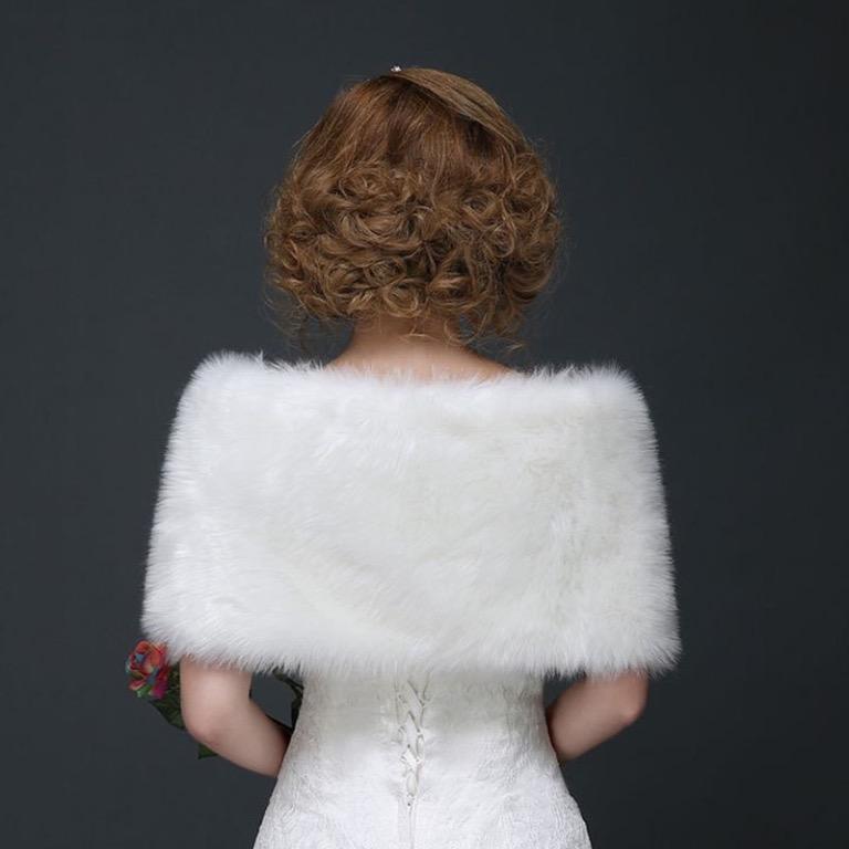 White fur shoulder cover