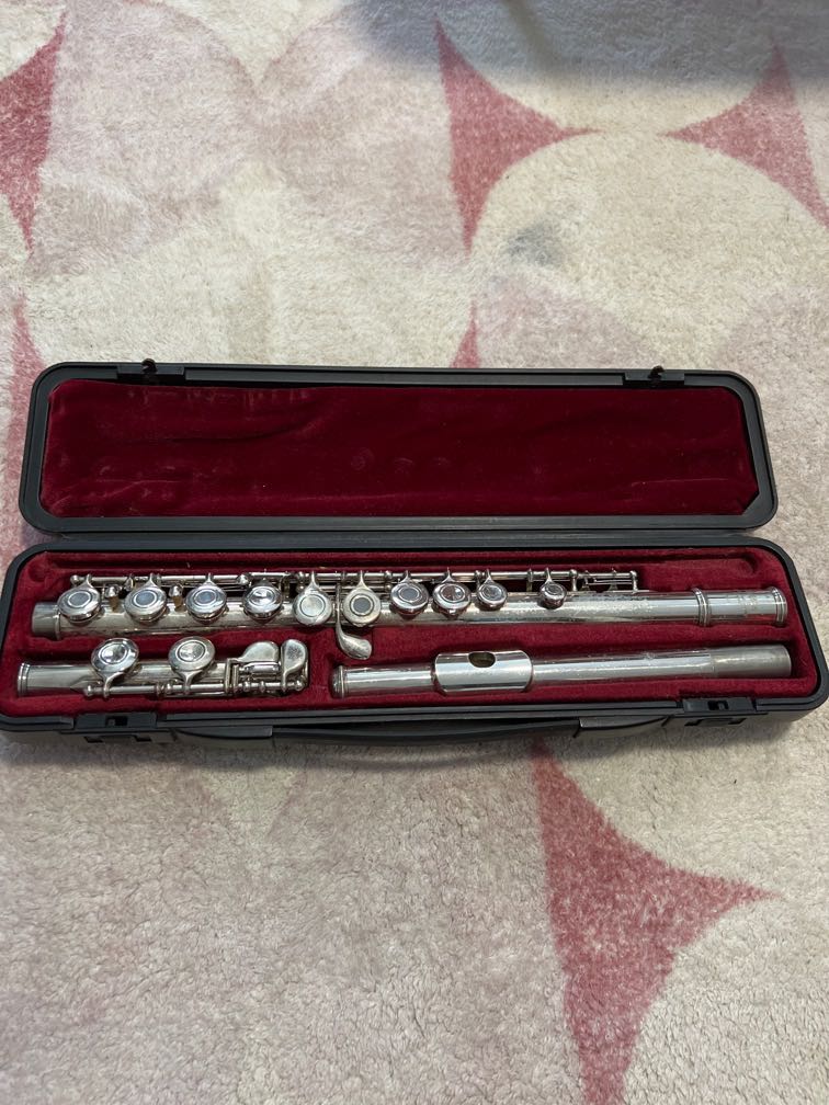 Yamaha 261SII Flute, Hobbies & Toys, Music & Media, Musical Instruments