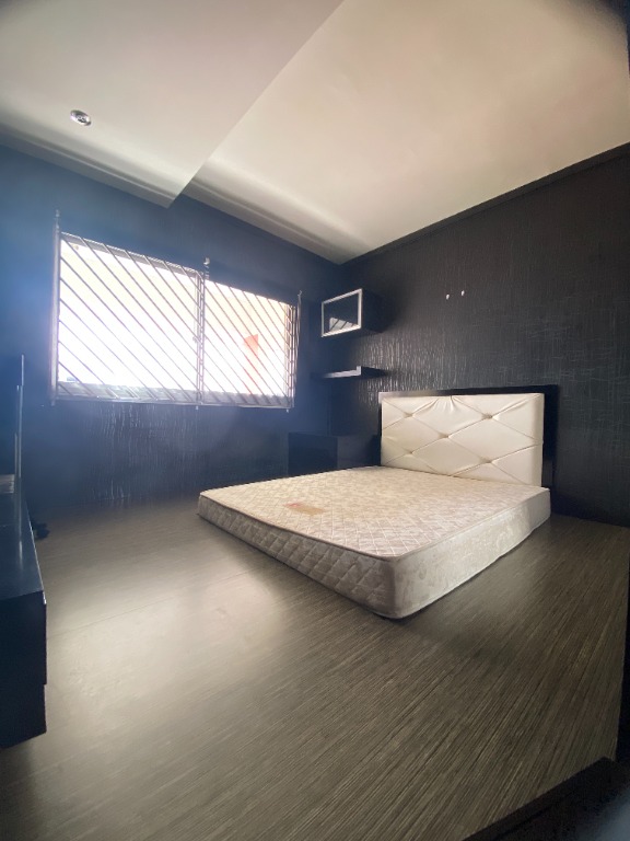 (Category: ) located in . Submitted by liancheng (Listing ID 1148303214, Image 1). Description: .