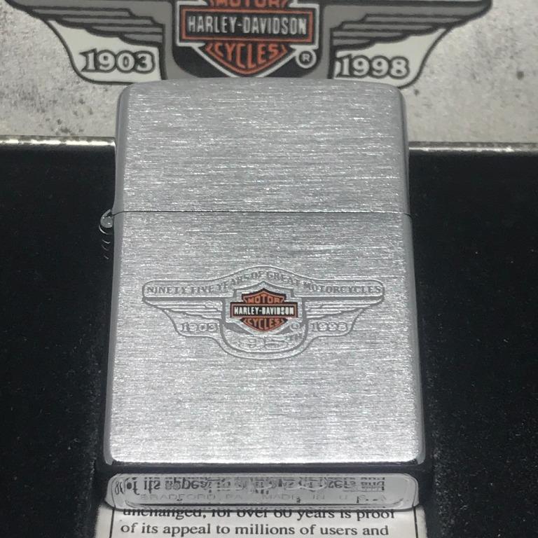 Zippo 1997 HARLEY DAVIDSON 95 YEARS OF GREAT MOTOR CYCLES VINTAGE