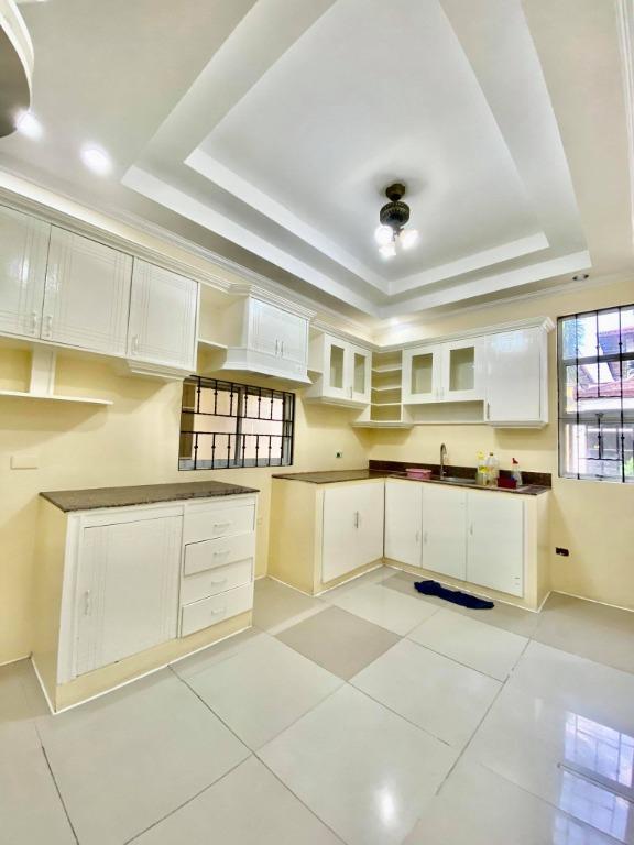 9 BEDROOMS FULLY FURNISHED HOUSE FOR RENT IN ANUNAS, ANGELES CITY PAMPANGA NEAR CLARK