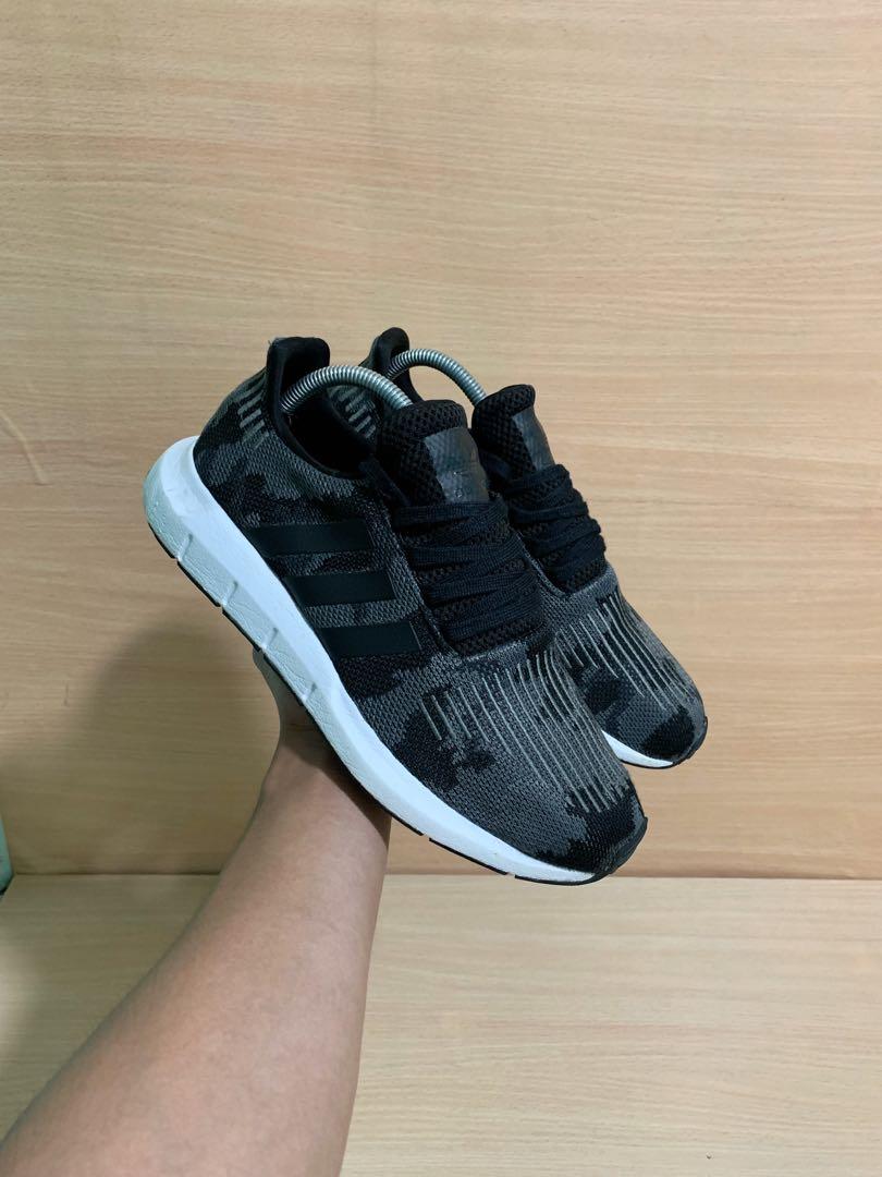 Adidas swift cheap run black camo