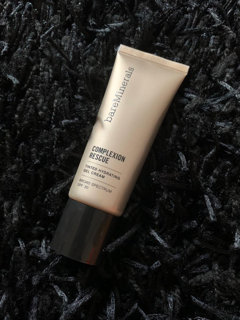 BARE MINERALS COMPLEXION RESCUE (Category: Makeup) located in Quezon City. Submitted by xlgkx (Listing ID 1148490352, Image 1). Description: Used thrice Shade: Vanilla 02.