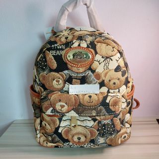 (Category: ) located in . Submitted by zhen1701 (Listing ID 1148487696, Image 1). Description: .