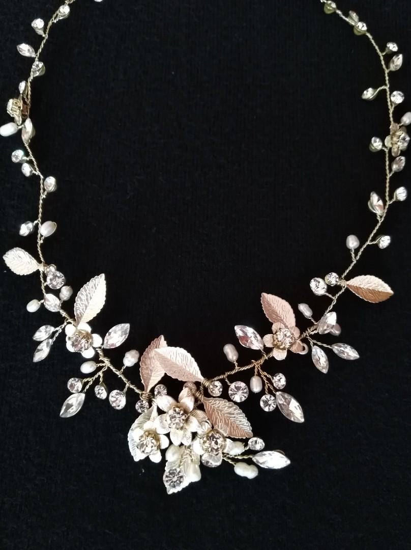 Bridal evening wear jewellery from Alan Hannah brand UK Women s Fashion Jewelry Organisers Necklaces on Carousell
