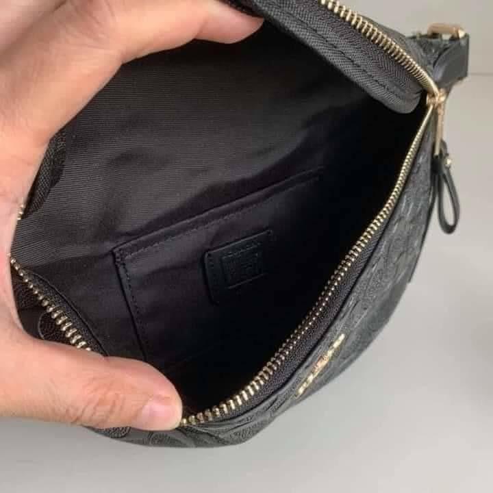 Coach belt bag (Category: Luxury Bags & Wallets) located in Santa Cruz. Submitted by janelovebagswatchesshoesph (Listing ID 1148506169, Image 3). Description: complete inclusion.