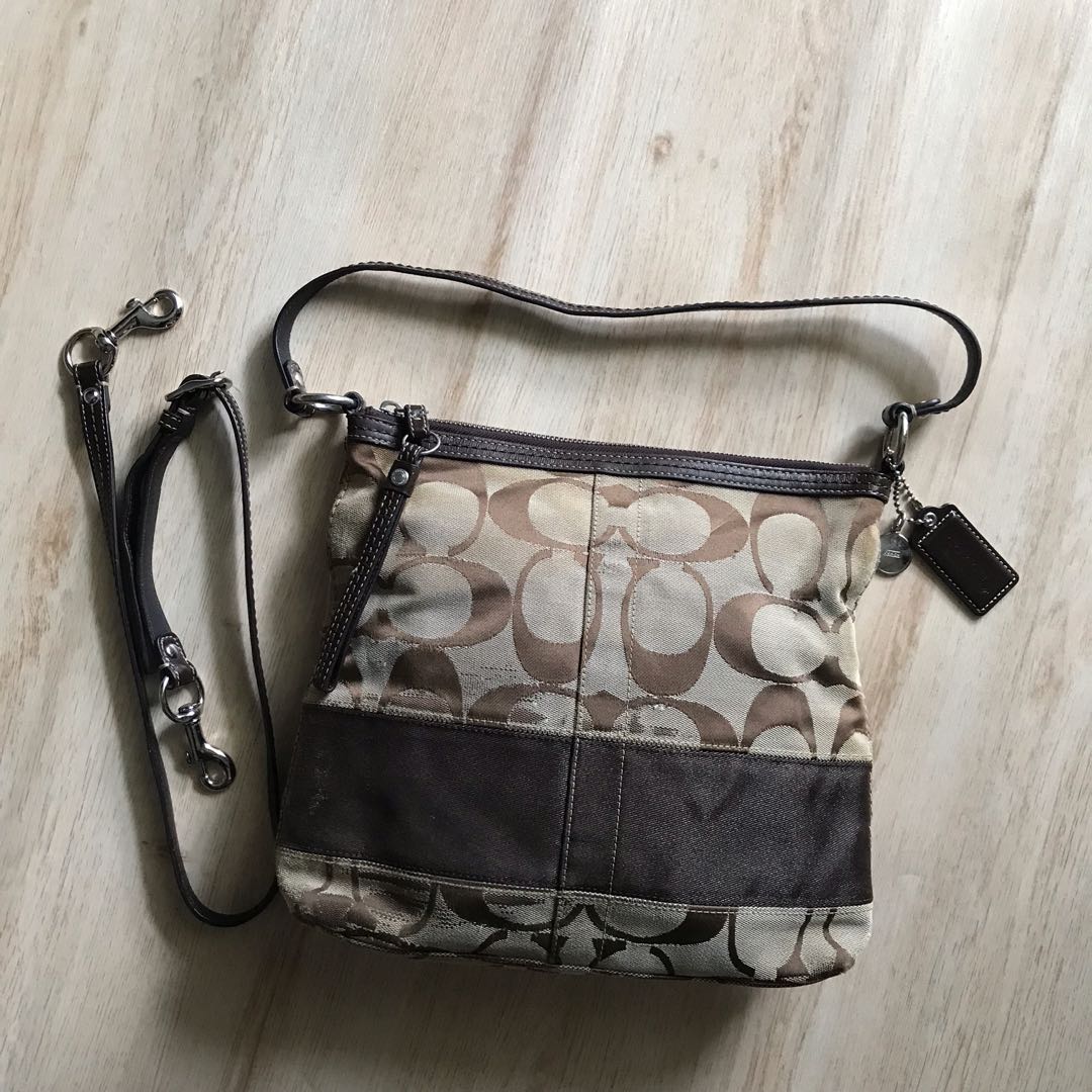 Coach signature shoulder sling F13674 SECOND PL