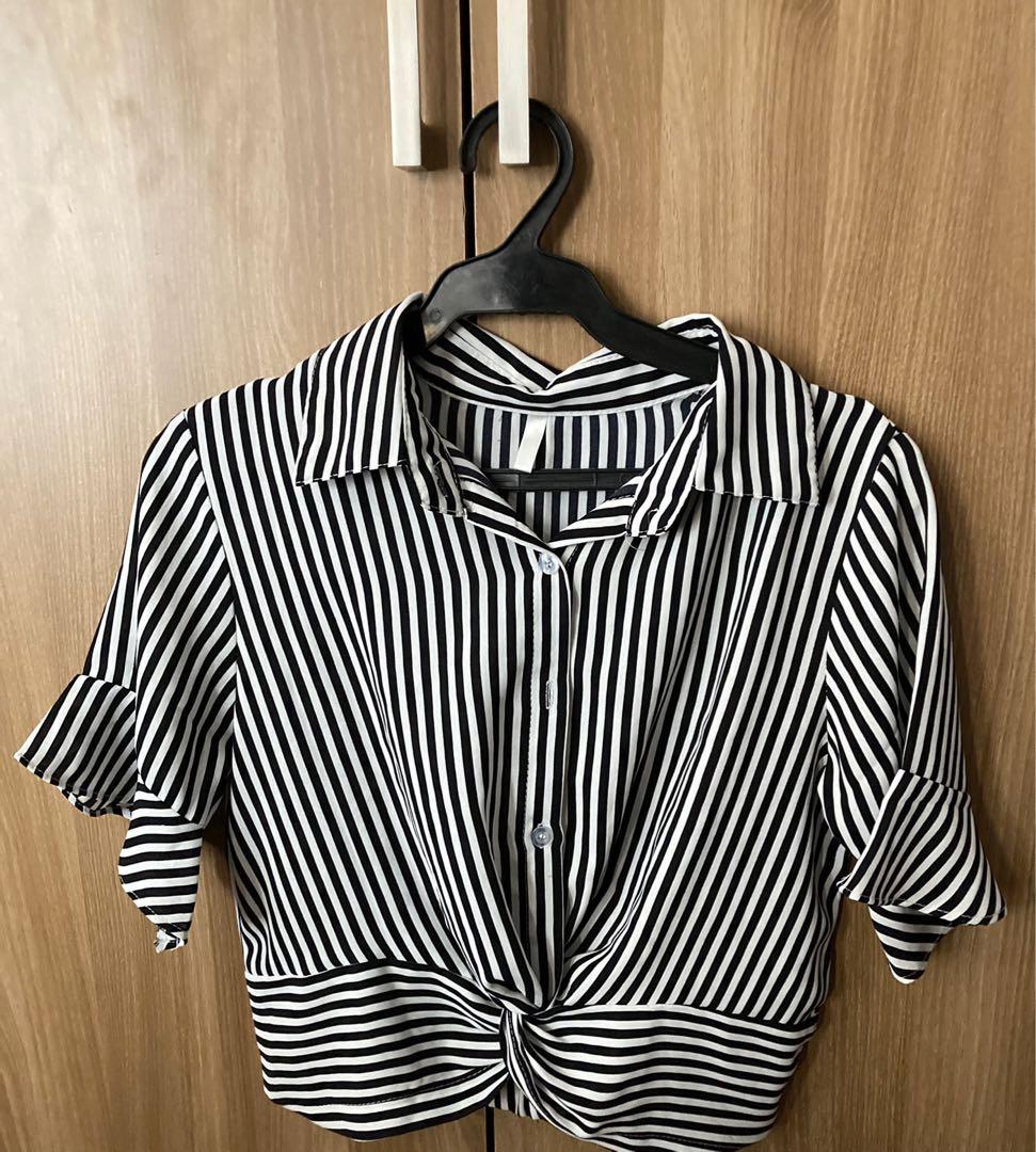 Crop polo (Category: Blouses) located in Quezon City. Submitted by cherish_stuff (Listing ID 1148459887, Image 1). Description: Almost new.