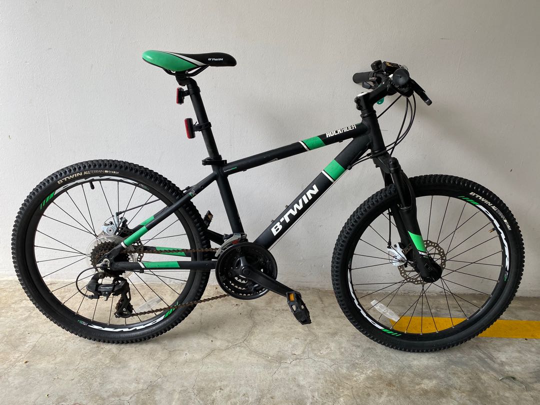 Btwin Rockrider 700 Bicycle 24\