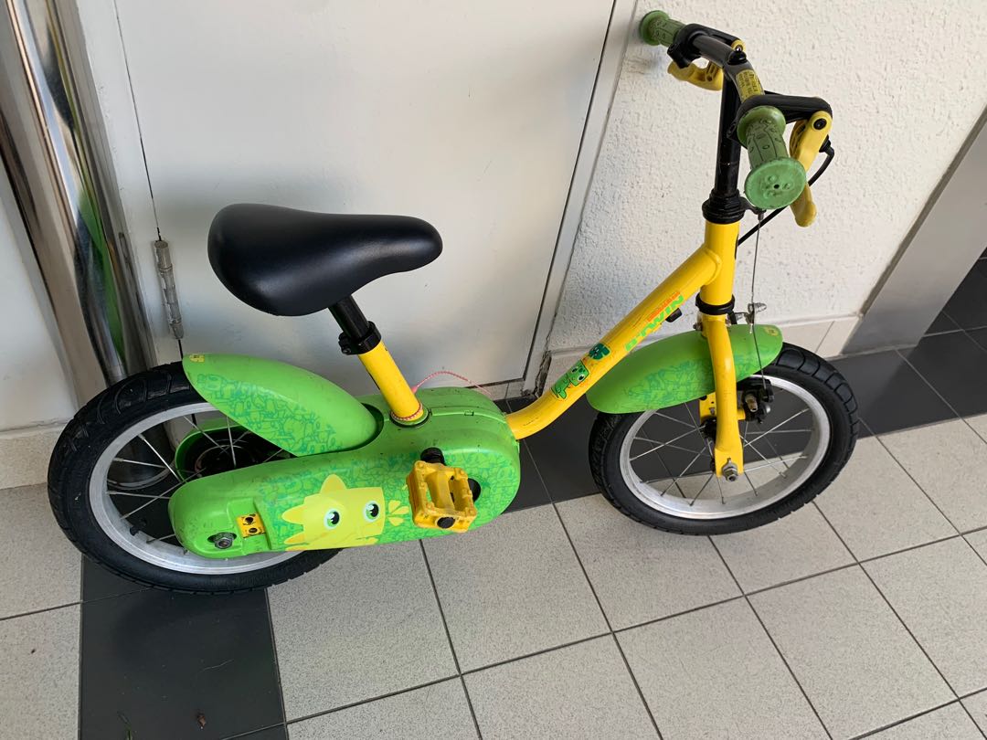 Btwin 14 inch bike with stabilizers, Sports Equipment, Bicycles & Parts ...
