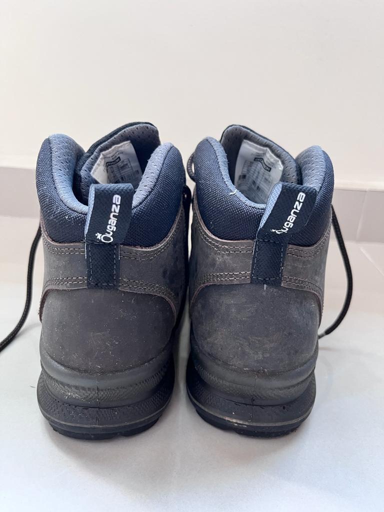 Decathlon steel toe safety shoes