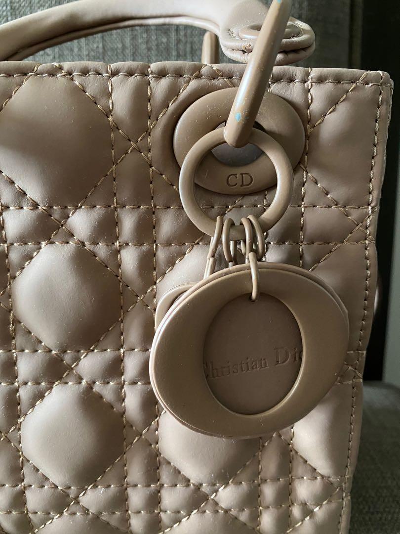 DIOR micro bag (Category: Luxury Bags & Wallets) located in Cebu City. Submitted by siobe_99 (Listing ID 1148499890, Image 3). Description: Rush sale Still negotiable.