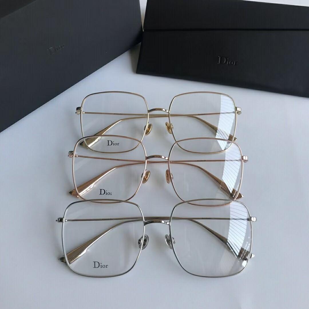 Dior stellaire o1 2025