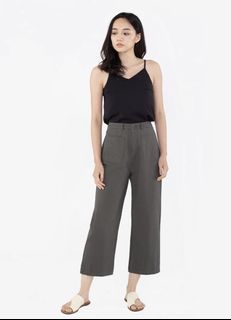 (Category: ) located in . Submitted by clearing_wardrobe_ (Listing ID 1148594778, Image 1). Description: .