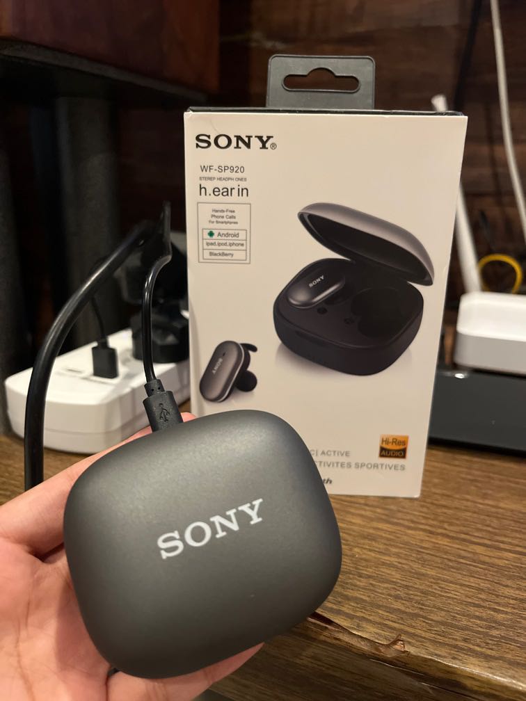 Headphones Sony WF-Sp920, Elektronik, Audio di Carousell