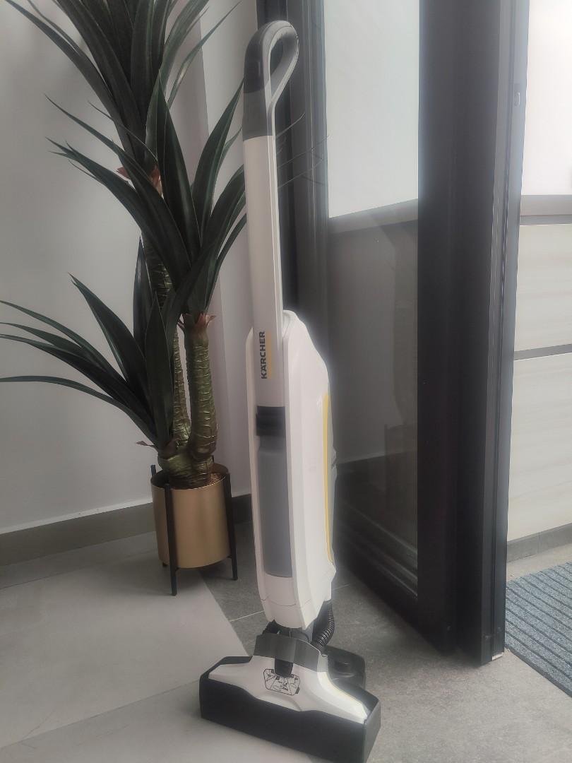 Karcher FC5 cordless white vacuum mop, TV & Home Appliances, Vacuum