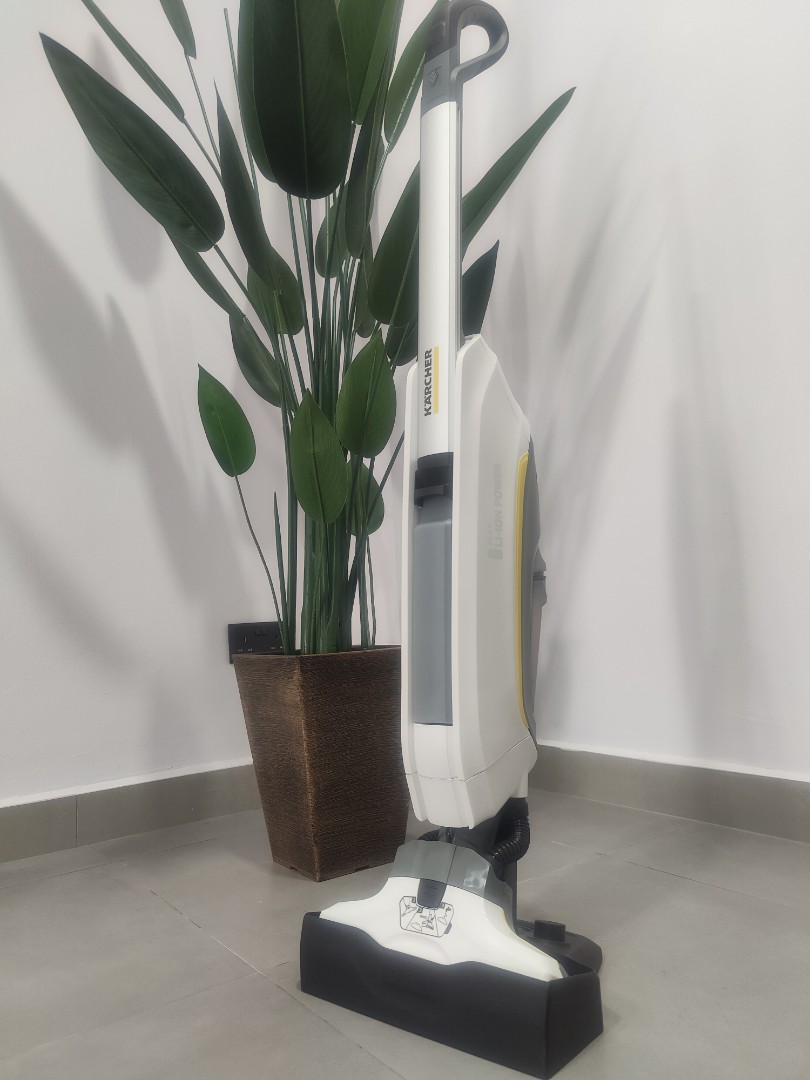 Karcher FC5 cordless white vacuum mop, TV & Home Appliances, Vacuum