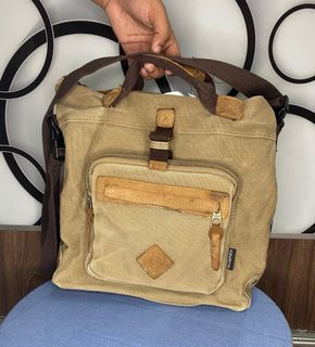 (Category: ) located in . Submitted by CheZuraCollection (Listing ID 1148523917, Image 1). Description: .