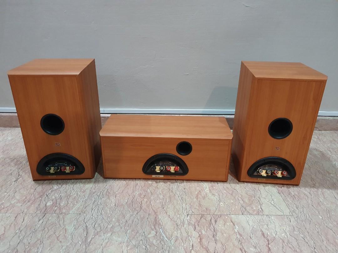 KEF speakers (left, right & centre bookshelf) made in Belgium, Audio