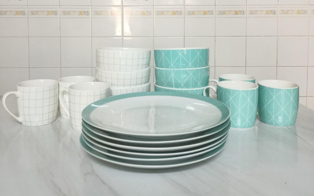 KMart Australia Dish dinnerware plates set of 18, Furniture & Home