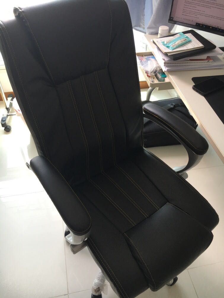 Lightly used office chair, Furniture & Home Living, Furniture, Chairs on Carousell