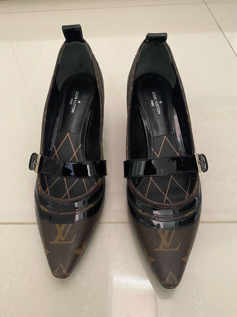 Louis Vuitton Cherie Pump BLACK. Size 36.5