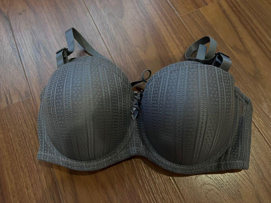 Lilian Bra 75B, Women's Fashion, New Undergarments & Loungewear on Carousell