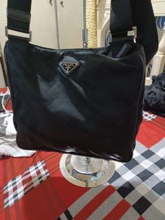 (Category: ) located in . Submitted by preloved.items2018 (Listing ID 1148534117, Image 1). Description: .