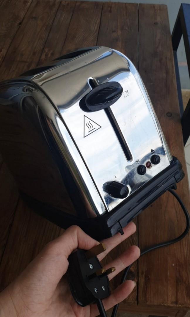 Original Russell Hobbs 2 Slice Classic Lift & Look Polished Toaster, TV